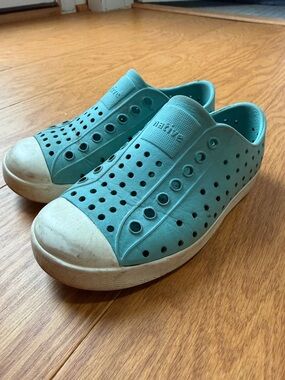 Native Kids Slip-On Water Shoes in Aqua Blue